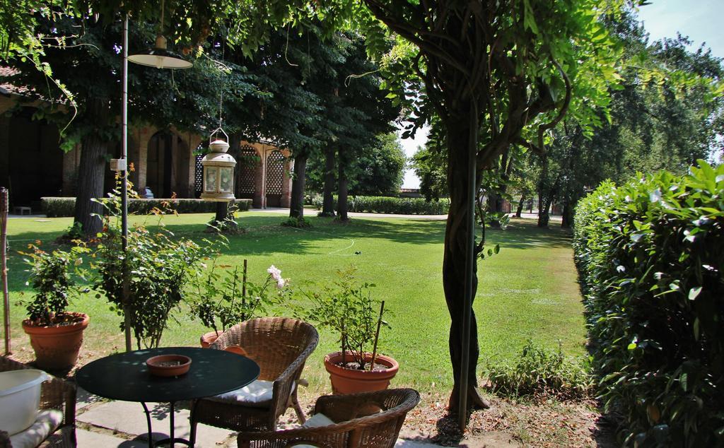 Tenuta Ajrale Vigone Exteriér fotografie